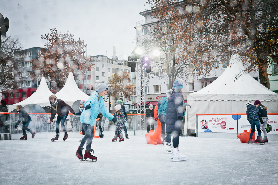 Eislaufen am Ebertplatz für Schulklassen